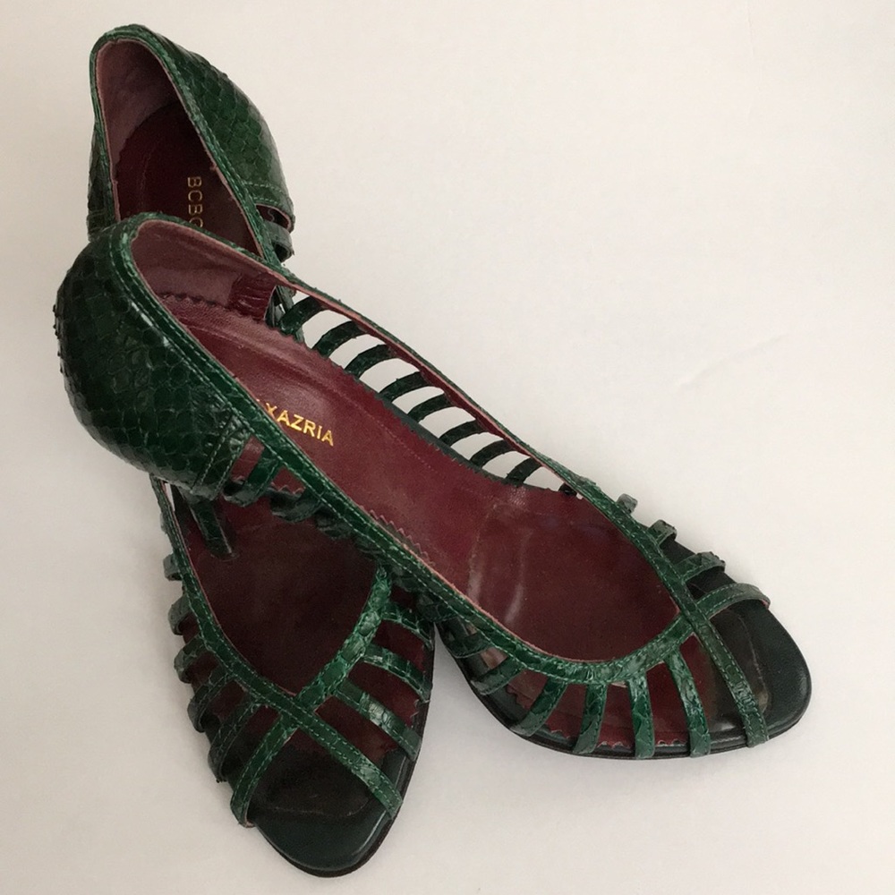 BCBG MAXAZRIA Green Cutout Heels circa Spring 2006 sz 9